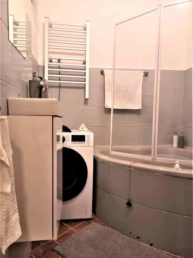 Quiet And Private Studio In The Center Apartman Budapest Kültér fotó